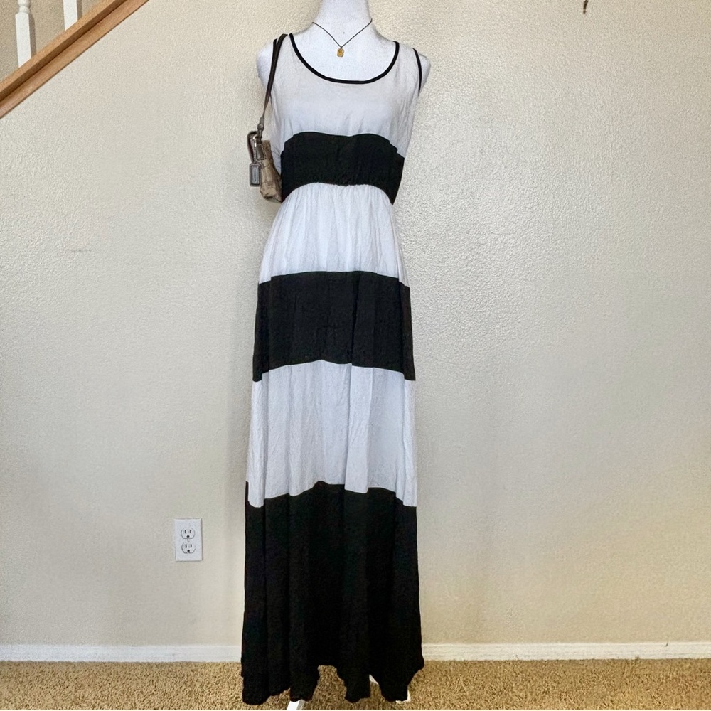 NWT black and white maxi dress